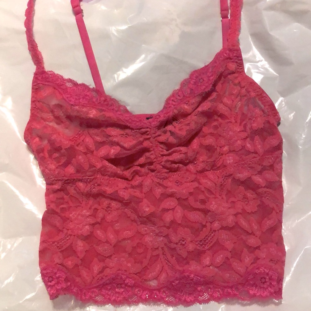 MODA INTER.| Lace Crop